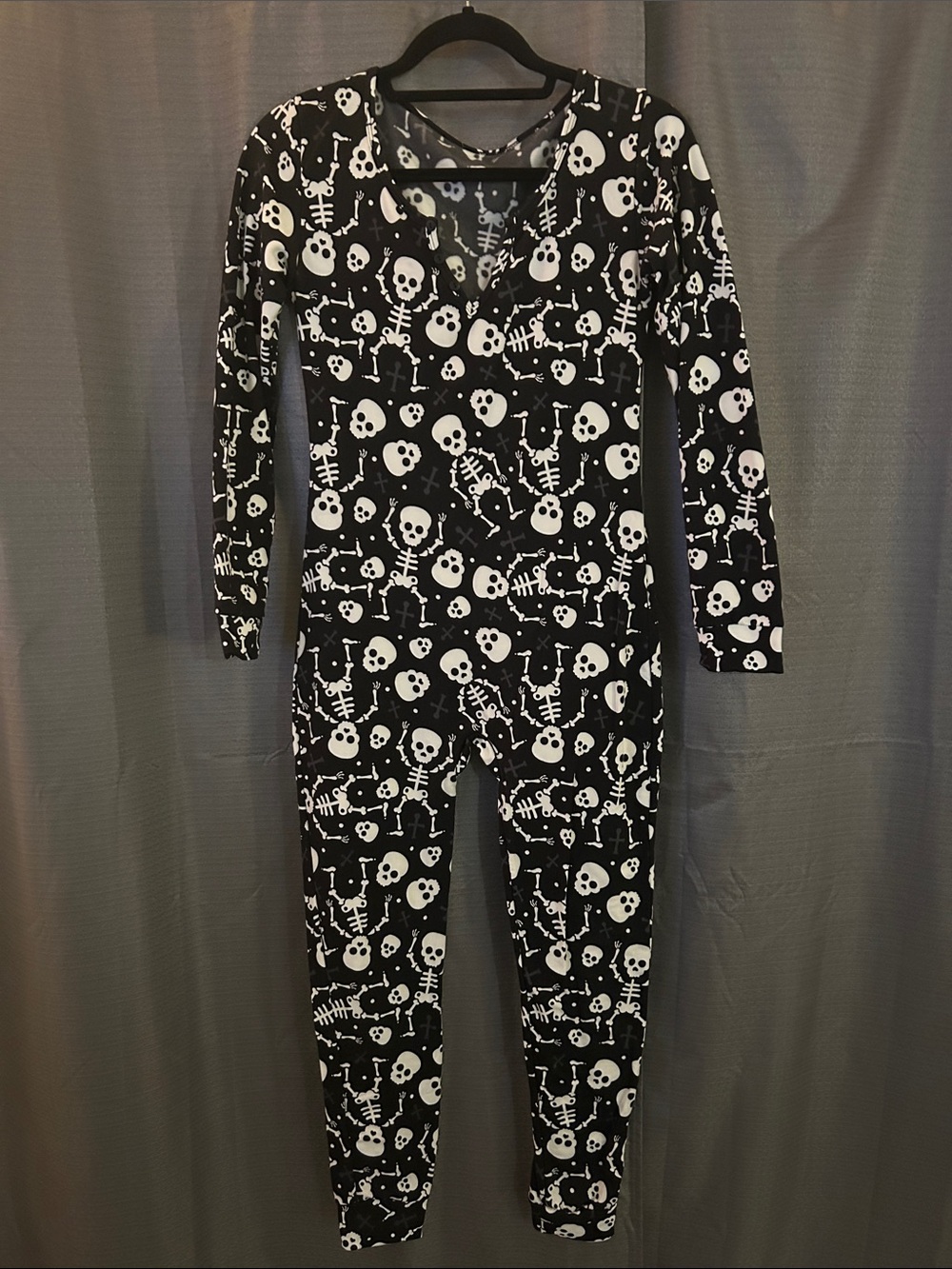 Black Skeleton Print One-Piece Pajama Jumpsuit